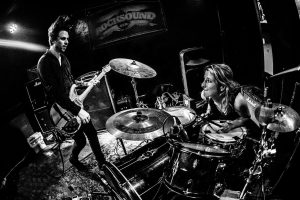 Powder for Pigeons // Thekla